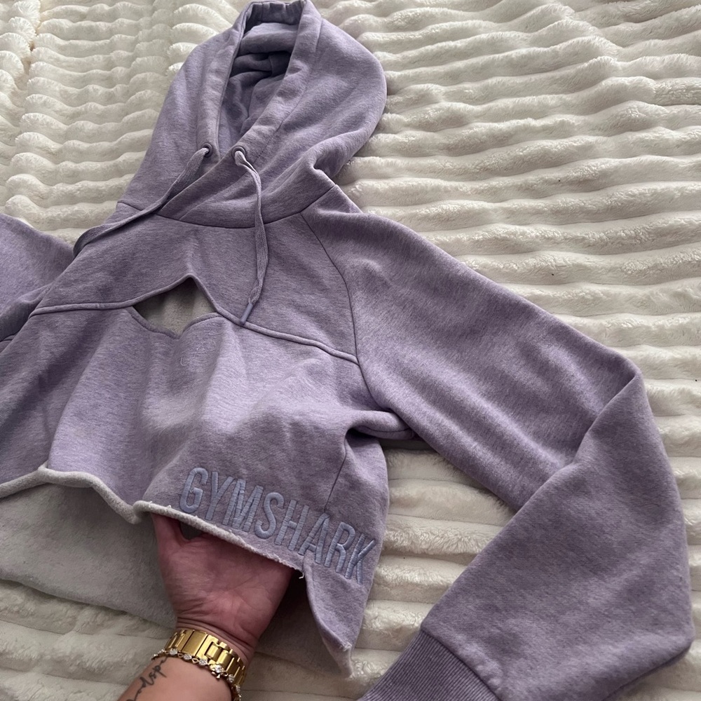 Gymshark Lavender Cropped Hoodie with Front Keyhole - Picture 4 of 5